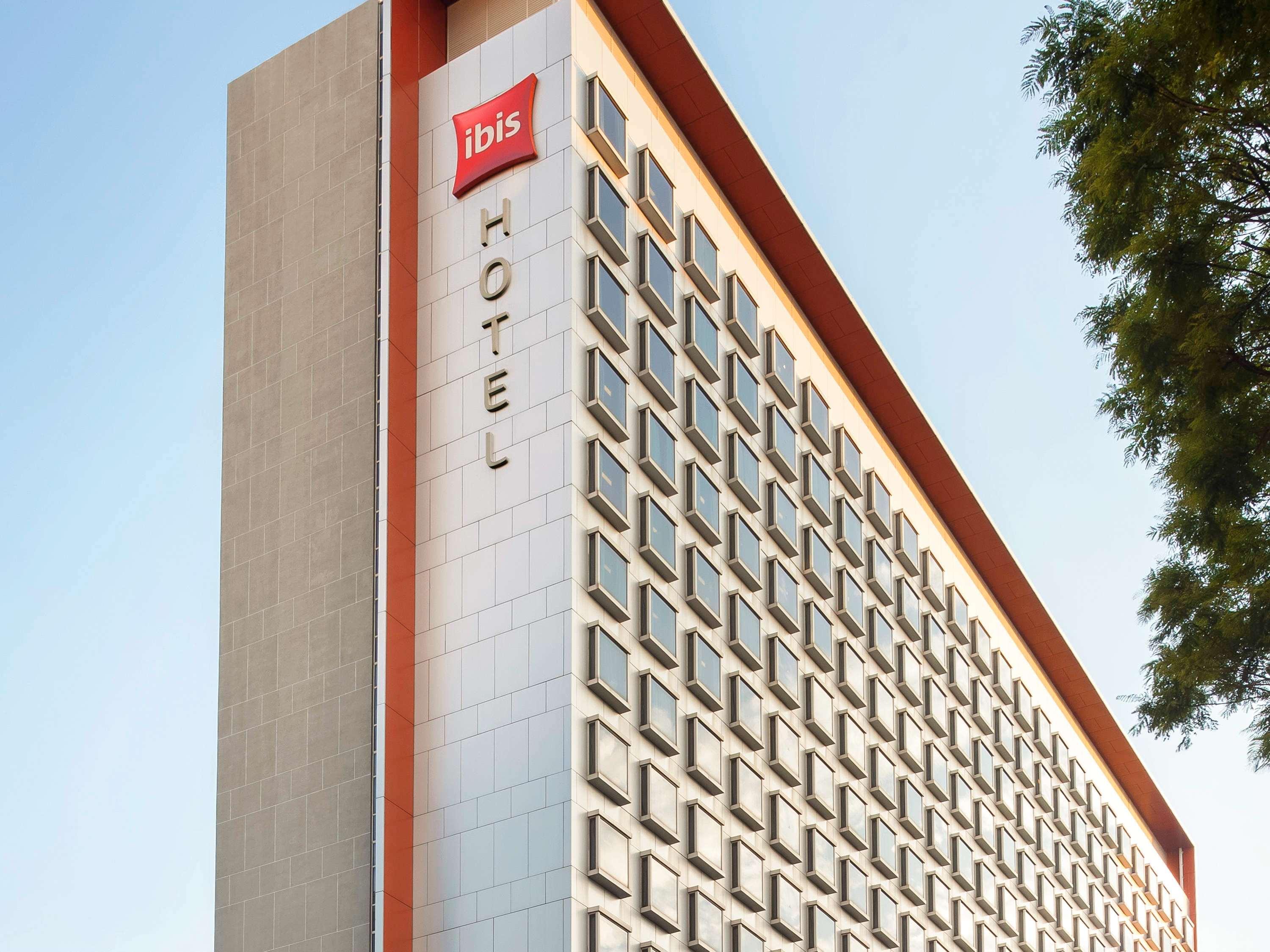 Ibis Singapore On Bencoolen - Newly Renovated Zewnętrze zdjęcie